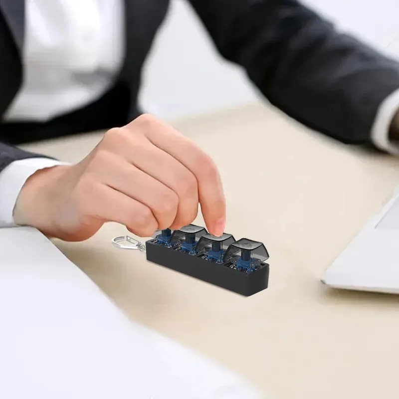 4 tasti pulsante dito giocatto - Gaming Keyboard Mechanical recensione e prezzo